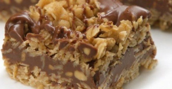 Leckere Schoko-Schnitte mit Haferflocken ohne backen Leckere Schoko-Schnitte mit Haferflocken ohne backen
