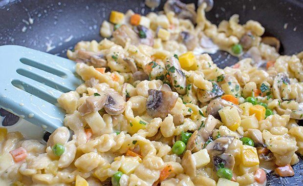 Spätzlipfanne mit Gemüse