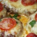 Leckere Hackfleischnester mit Gouda und Tomaten