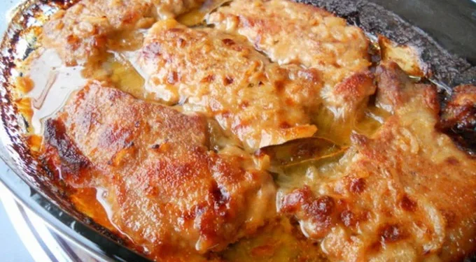 „Pfarrerschnitzel“ – leckeres zartes und saftiges Fleisch mit feiner Soße