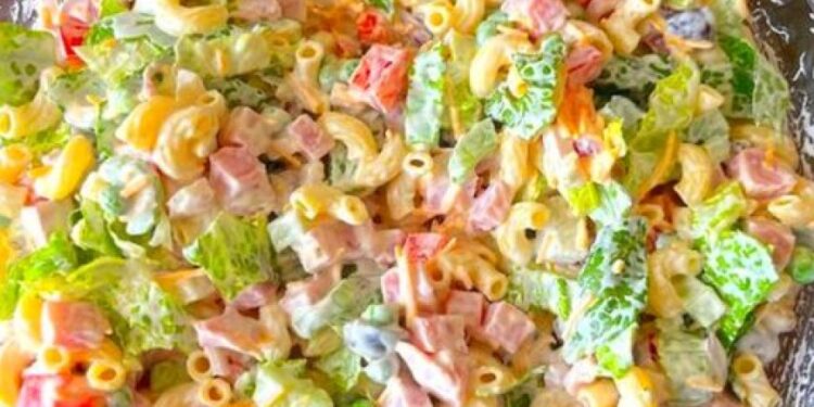 Nudelsalat mit Joghurt Soße