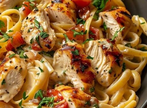 Tagliatelle mit 150 g Hähnchenbrustfilets sowas von lecker