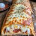 Blätterteig Strudel mit Peperoni und Käse in 15 Minuten