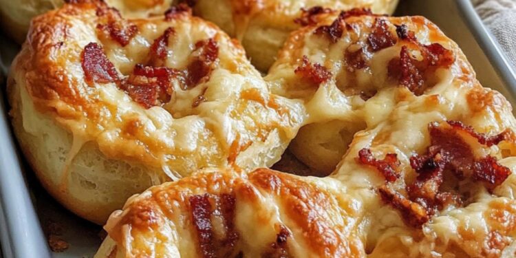 Blätterteig-Kringel mit Schinken & Käse – Herzhaft & Knusprig!