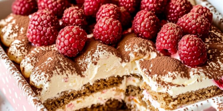 Himbeer-Spekulatius-Tiramisu – Das perfekte Weihnachtsdessert!