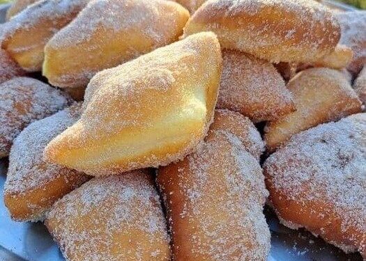 Omis Kräppelchen die ich 2x pro Woche backen, wie vom Weihnachtsmarkt !