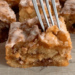 Mischen Sie Mehl mit 100 g Frischkäse, Ultrasaftiger Nusskuchen
