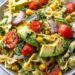 Alles nur 300 Kalorien, Nudel Avocadosalat ein gesunder Sattmacher