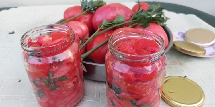 Die beste Methode, Tomaten für den Winter haltbar zu machen – praktisch und einfach