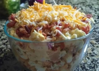 Gefüllter Ofenkartoffelsalat