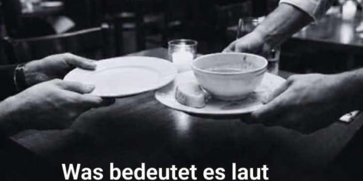 Was Psychologen darüber verraten, wenn jemand einem Kellner beim Abräumen des Tisches hilft