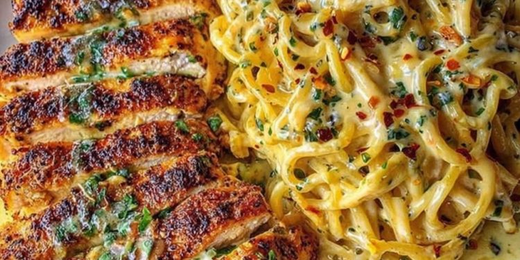 Garlic Parmesan Chicken Spaghetti in würziger Cajun-Sahnesauce