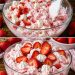 Nehmen Sie Erdbeeren und 450 g Naturjogurt, Erdbeerwolke!
